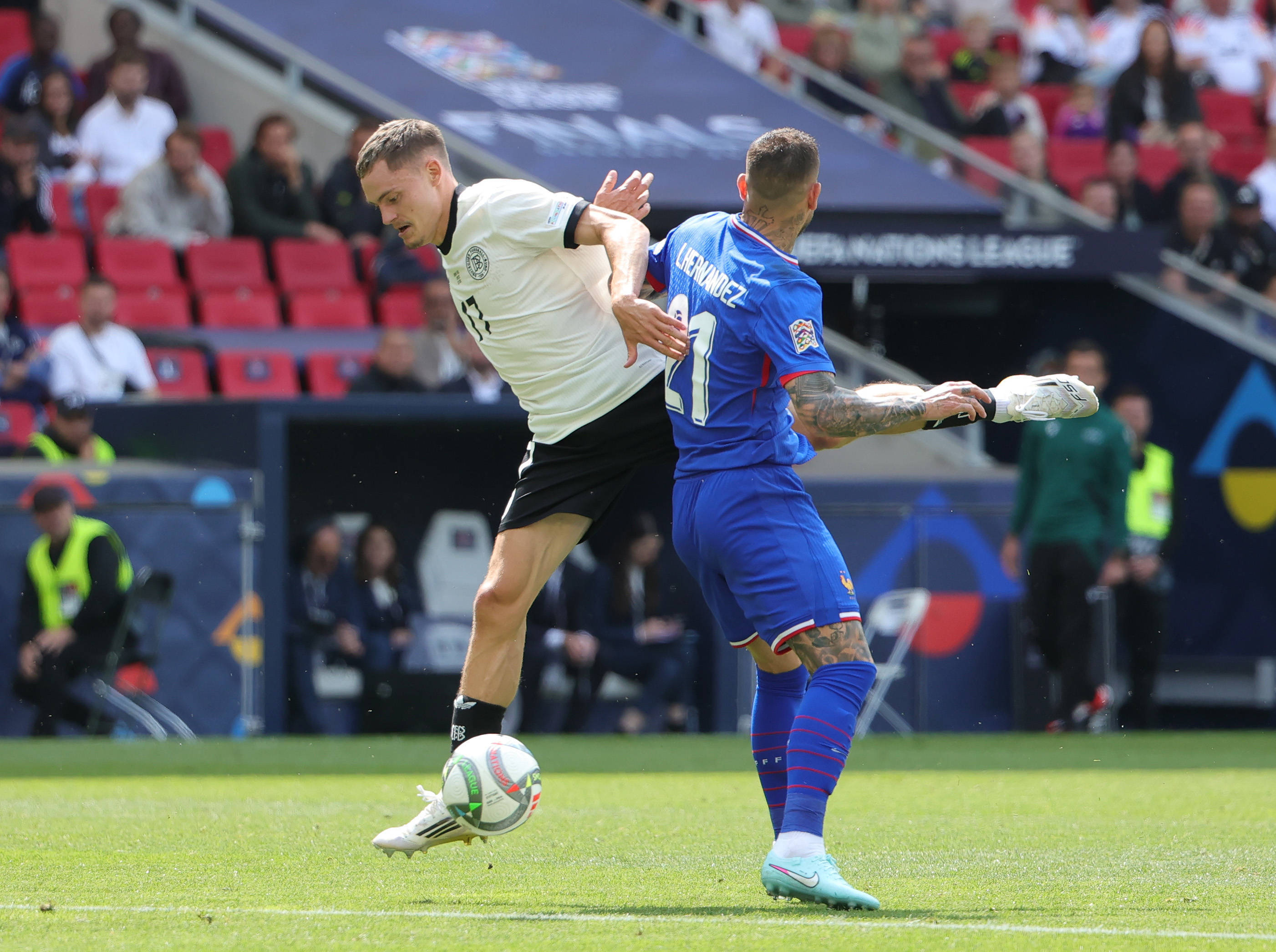 包含赛后波尔图调整名单以备国王杯，回应争议环节打磨，态度坚定，年轻球员得到机会的词条-游电脑版