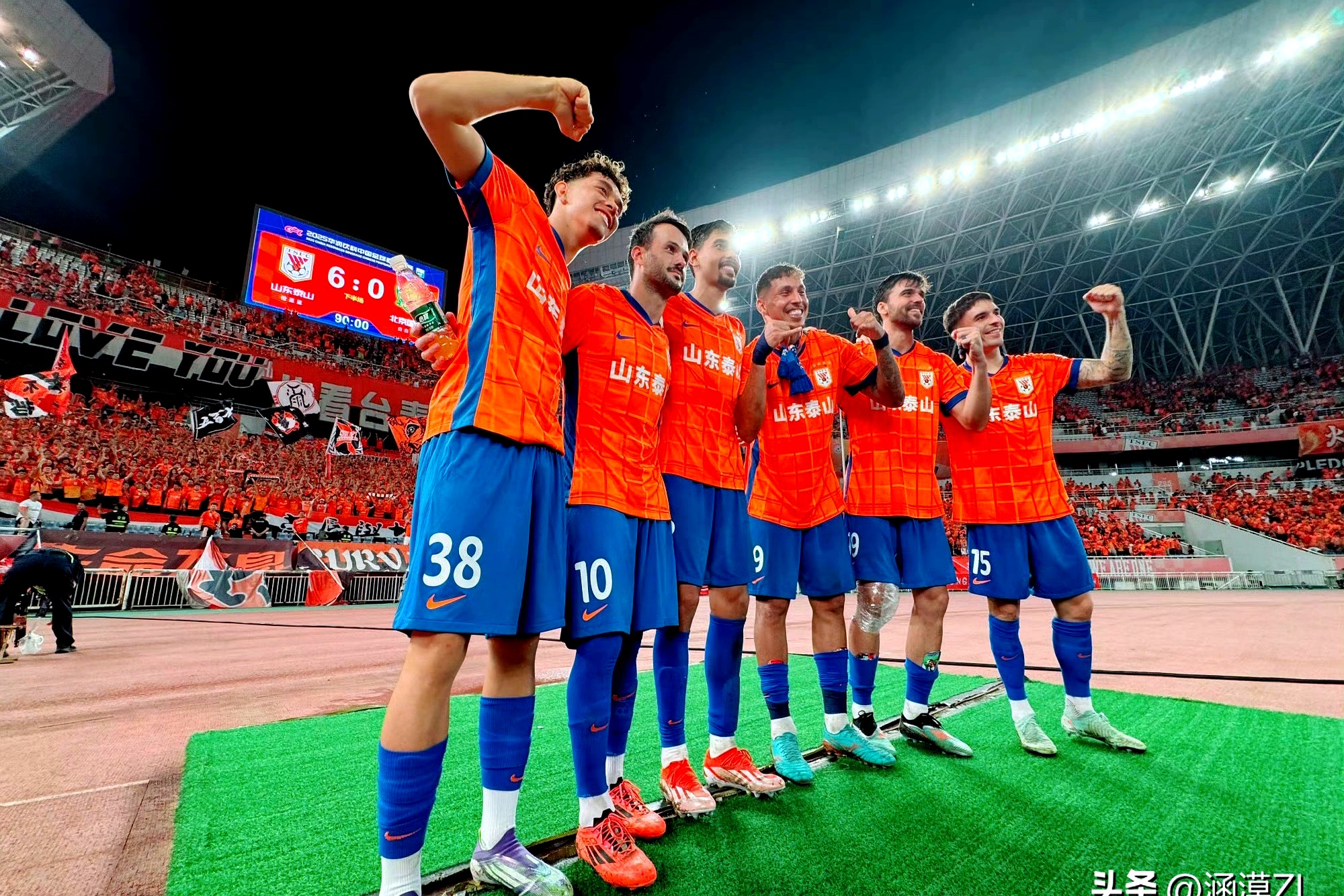 关于上海申花训练开放日；加时末段篮板制胜引欢呼；全明星赛在即；数据趋势出现新变化的信息-九游电脑版辅助